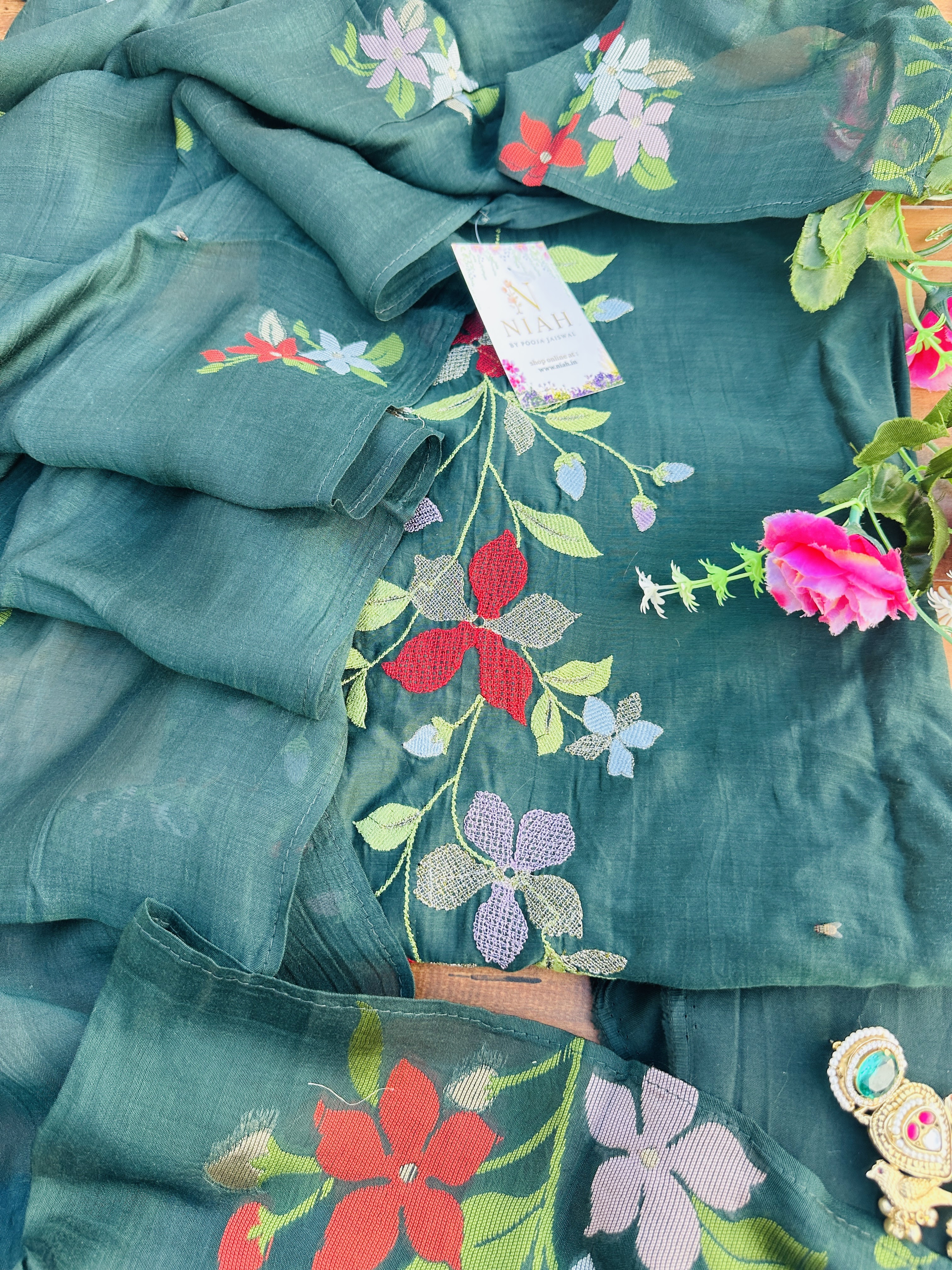 Pure mul Cotton Unstitched suit with floral hand thread work n mul duppata with floral hand thread work main image