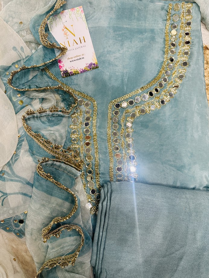 Pure Crepe with mirror work n chiffon duppta image 3