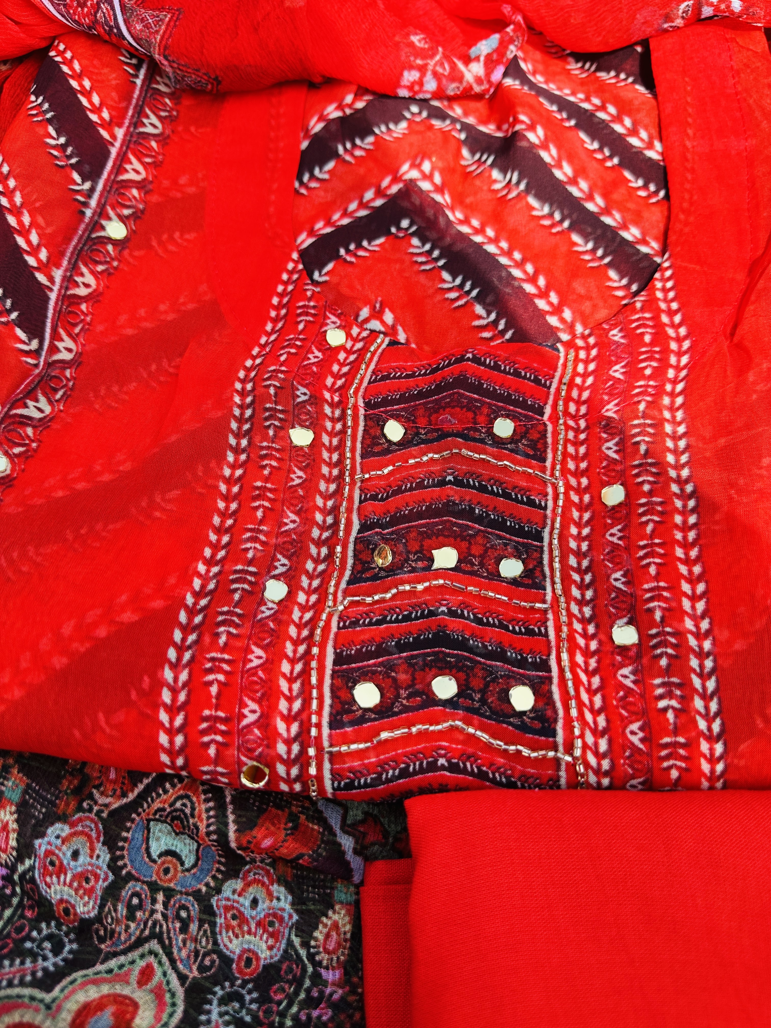 Crepe Red unstitched suits with digital Print crepe Duppata image 4